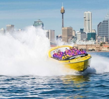 Jet boat Ride (2) Jet boat Ride (2)